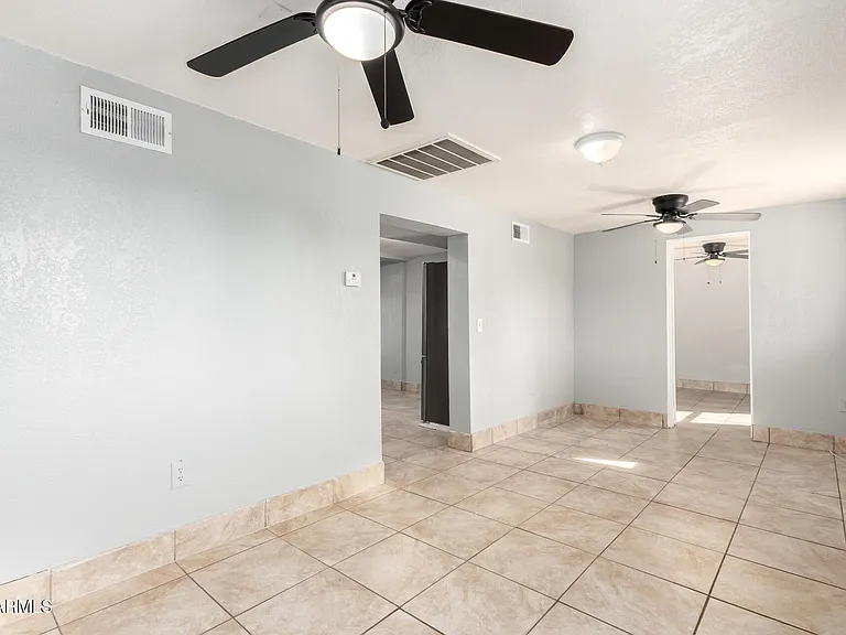 1920 W Tonto St #1 — Photo 3