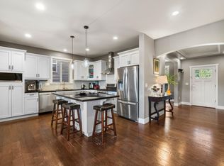 1386 Coast Meridian Rd, Coquitlam, BC V3E 3H1