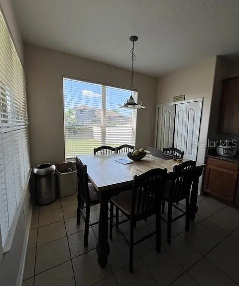 806 Lost Grove Cir — Photo 10