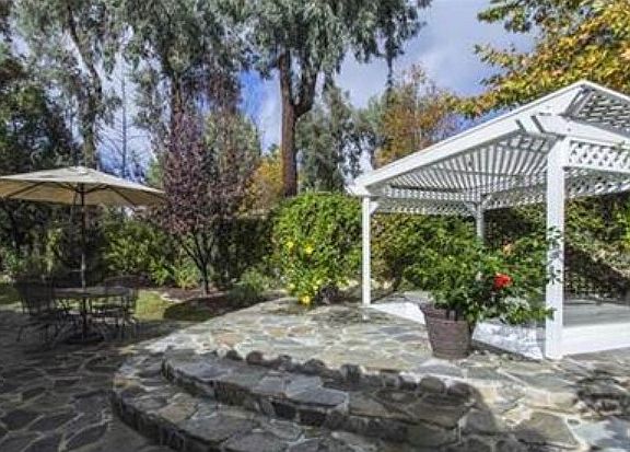 3rd image of 4807 Aliano Dr