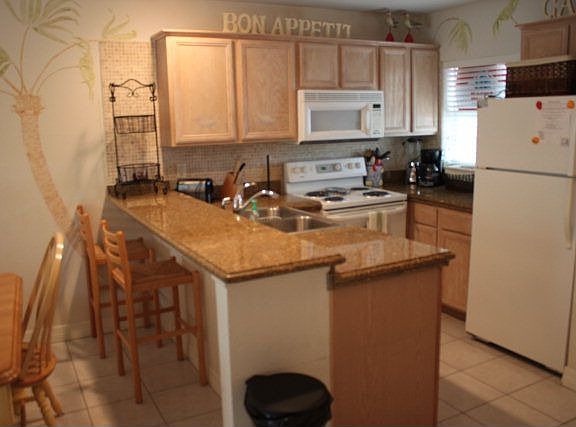 5th image of 124 E Bahama St #1-4