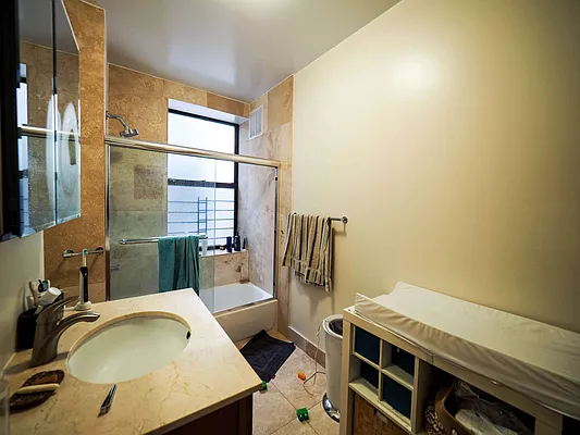 Rented by J & M Realty Services Corp (Management) | media 32