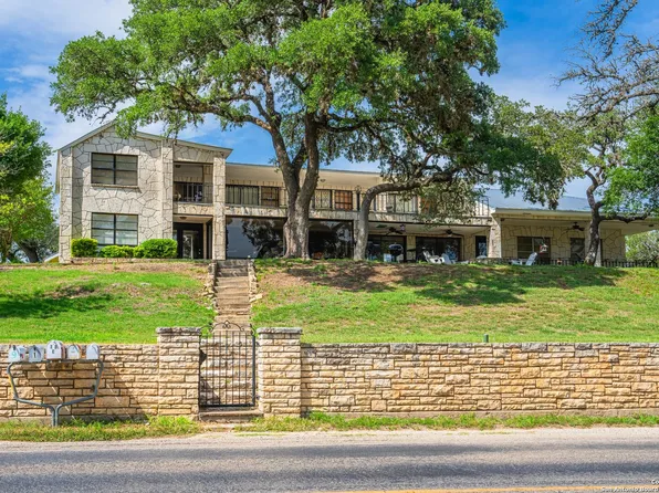 1120 highway 39, Ingram, TX 78025