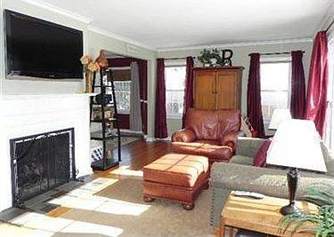 2nd image of 20868 Beachwood Dr