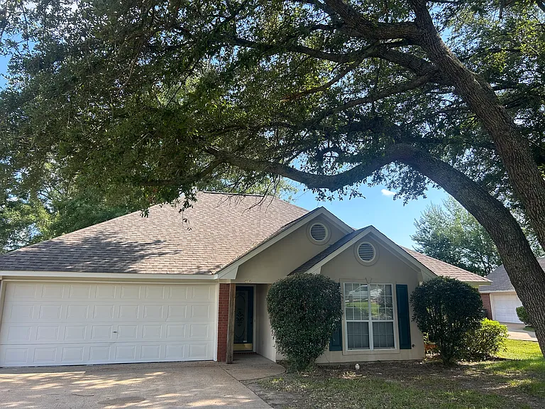505 Brookstone Cir — Photo 16