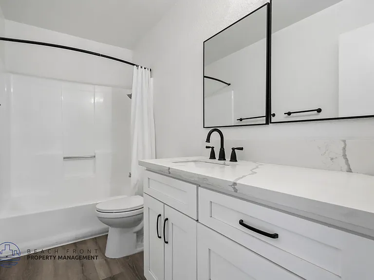 13881-13891 Cedar St. and 13872-13882 Locust St. — Photo 52