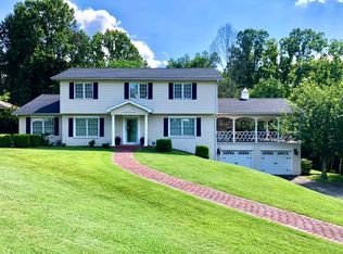 206 Vallis Dr, Spencer, WV 25276