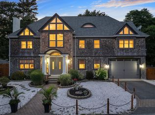 14 Marks Cove Rd, Wareham, MA 02571