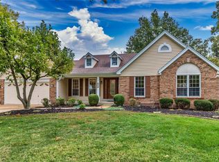 602 Rainbow Circle Ct, Ballwin, MO