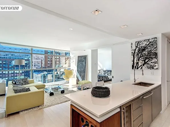447 W 18th St APT 8B, New York, NY 10011