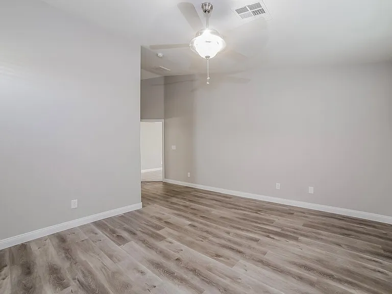1825 Midnight Wind Ave — Photo 9