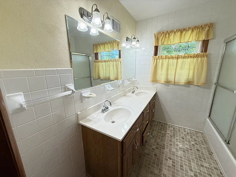 6583 New Jackson Hwy — Photo 20