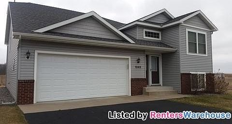 1st image of 1343 Onyx Way NE