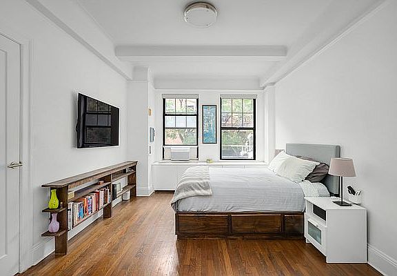 4th image of 170 2nd Ave APT 2C