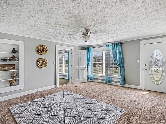 5th image of 707 E McIntosh Rd