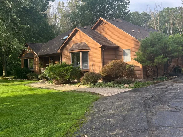3940 Wadhams Rd, China, MI 48054