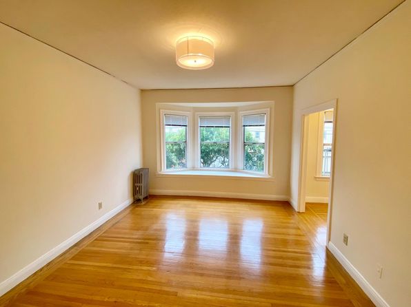 2715 Cabrillo St APT 103