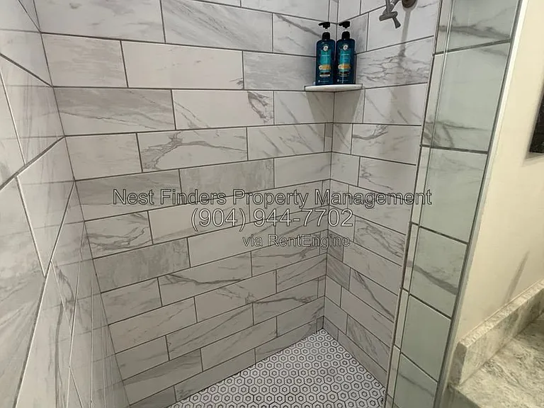 3886 Walsh St — Photo 31