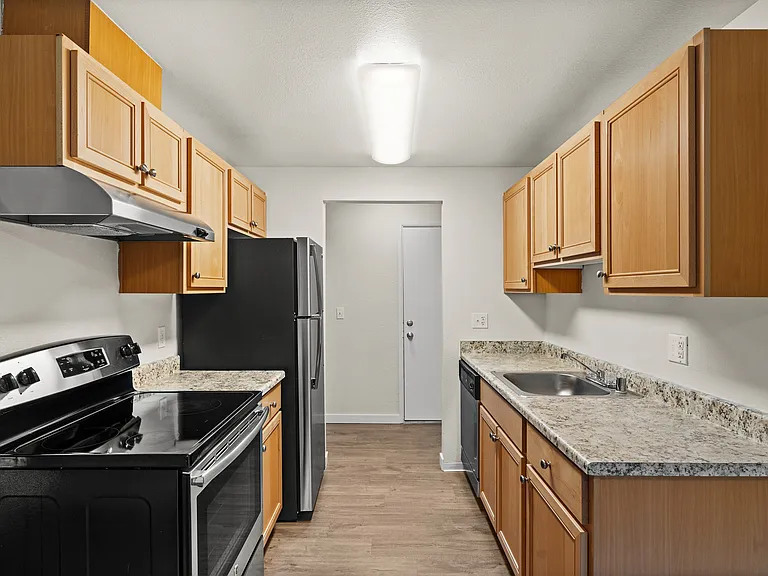 1 Bed 1 Bath - 800 Sq Ft 1 Bed 1 Bath - 800 Sq Ft