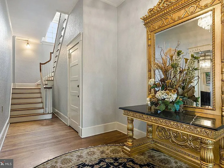 532 Washington St #1 — Photo 5