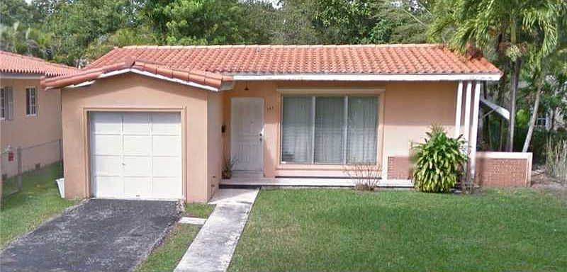 1st image of 745 Navarre Ave