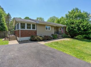 12 Blossom Rd, Hampton, NJ 08827