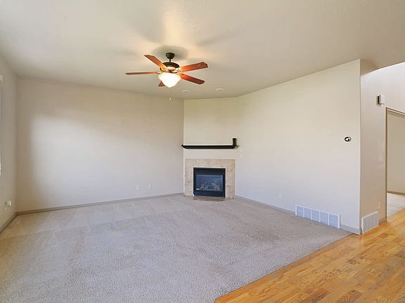 3rd image of 1373 S Lea Ct