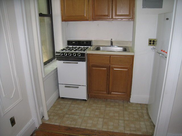 2nd image of 4115 60th St APT C4