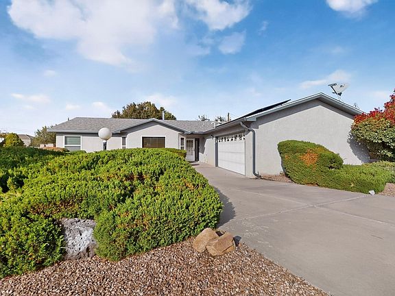 4th image of 1825 35th St SE