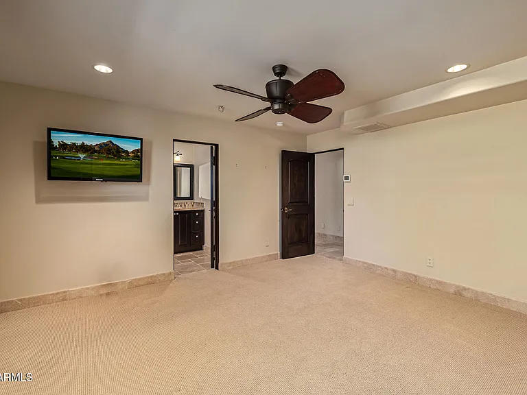 8406 E Calle Buena Vis — Photo 51
