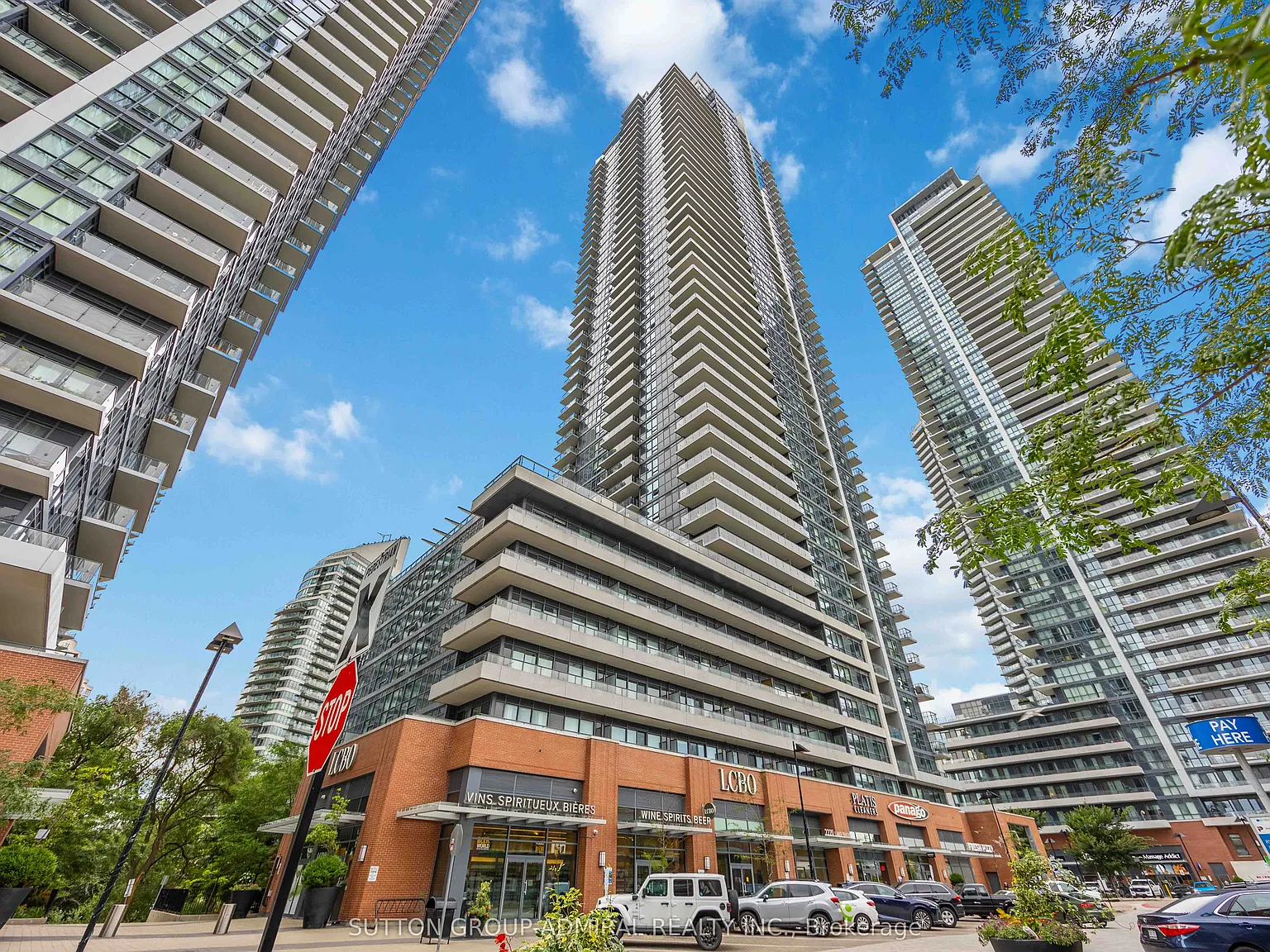 2 bed, $2,599 — Photo 1