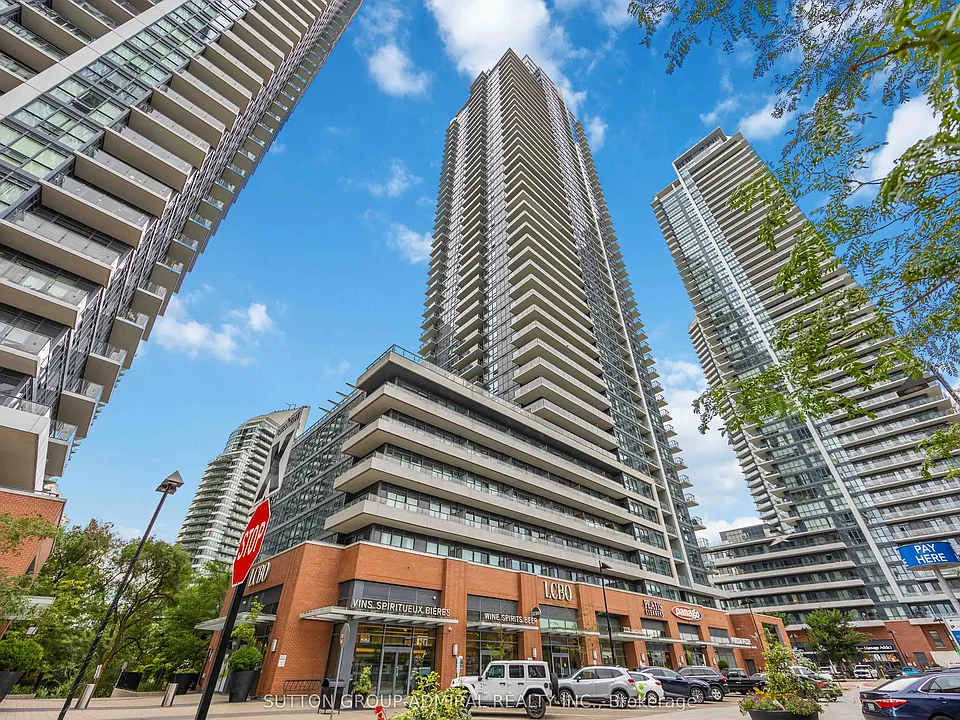 2220 Lake Shore Blvd W #2806