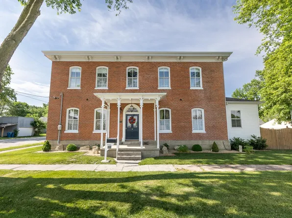 104 W Indiana St, Trenton, IL 62293