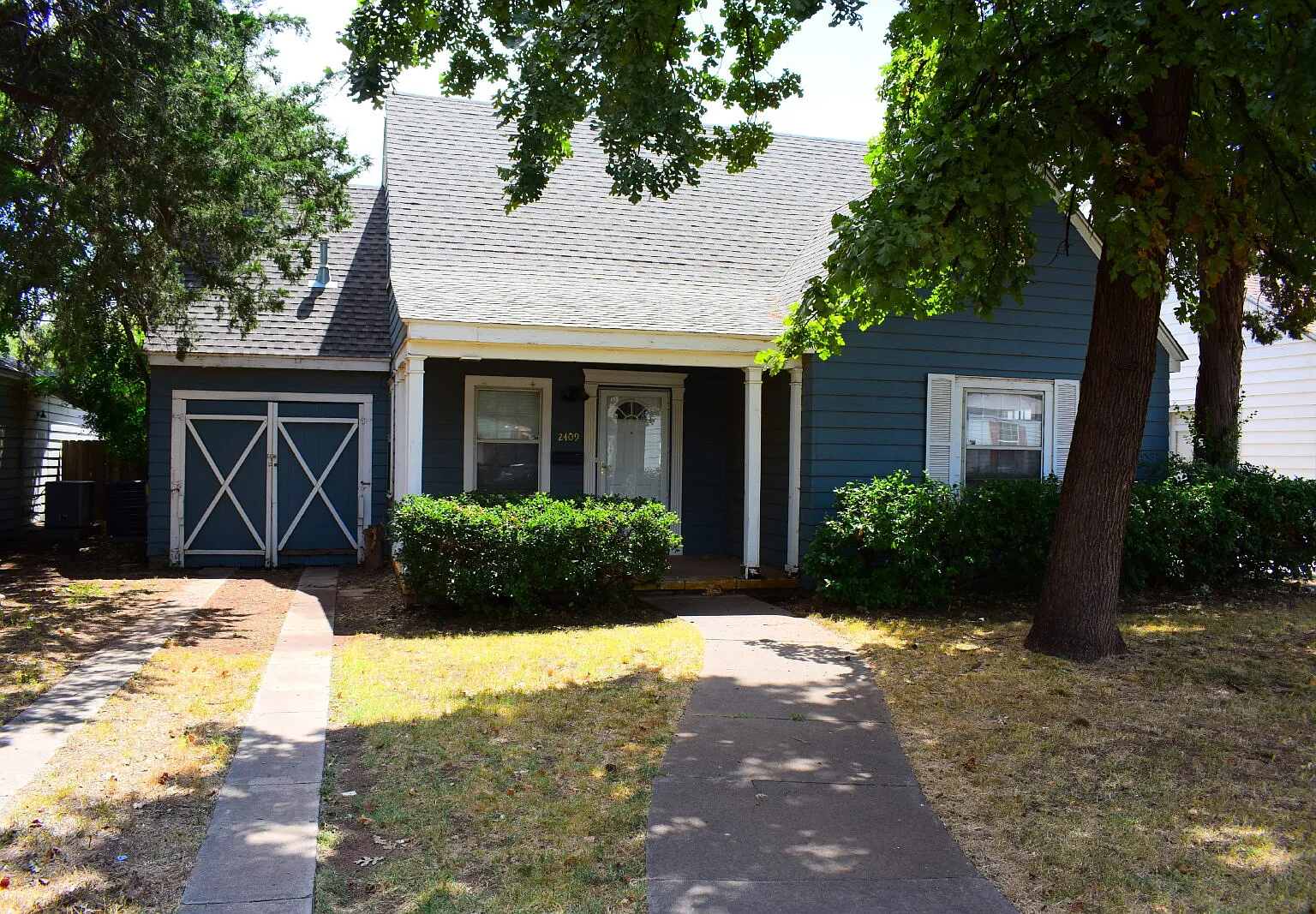 3 bed, 2.0 bath, 1200 sqft, $1,250 — Photo 1