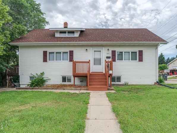 205 13th Ave NW, Mandan, ND 58554