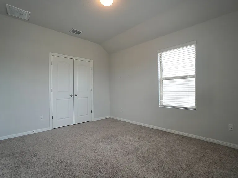 2513 Danbury Ln — Photo 26