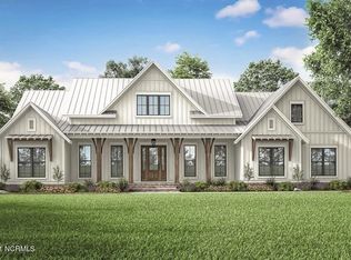 127 W Colonnade Dr, Hampstead, NC 28443