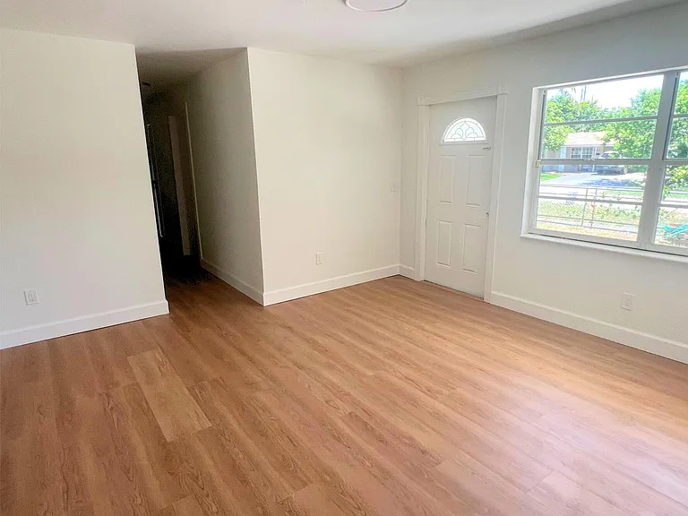 4787 Tortuga Dr — Photo 3