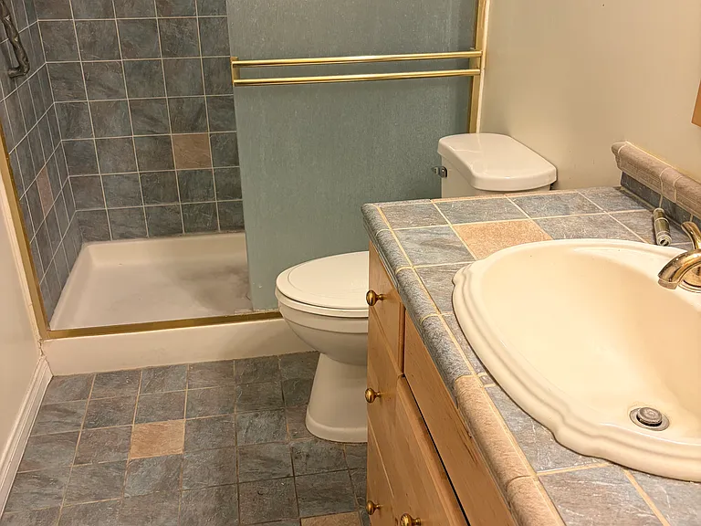 2438 El Paseo Cir #1 — Photo 10