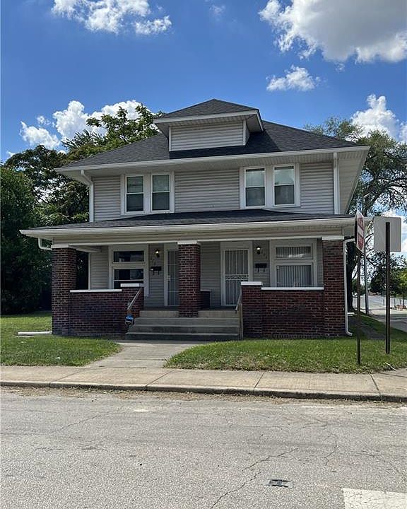 1st image of 270 Parkview Ave