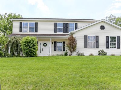 2790 Admire Springs Dr, Dover, PA, 17315
