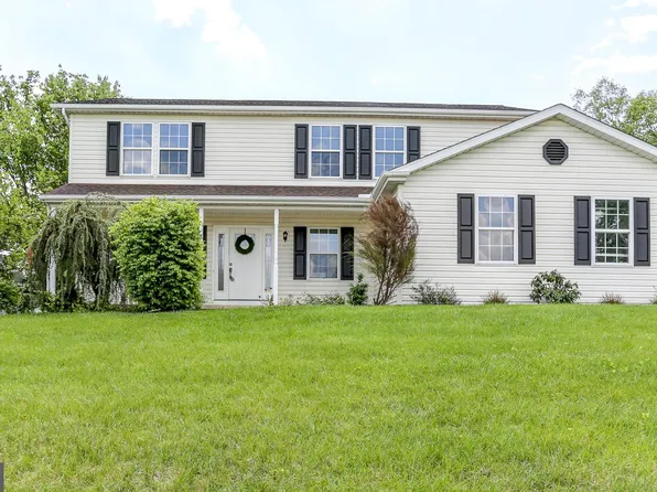 2790 Admire Springs Dr, Dover, PA 17315
