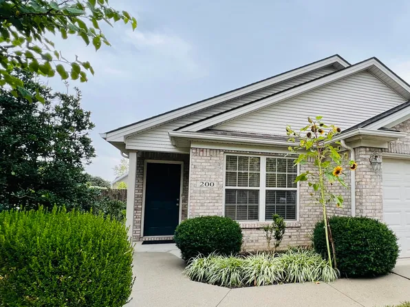 200 Old Woolen Mill Ln, Lexington, KY 40511