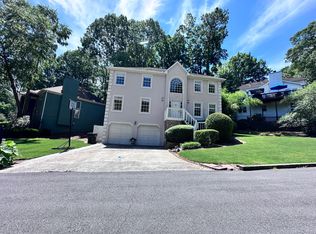 10245 Kinross Rd, Roswell, GA 30076