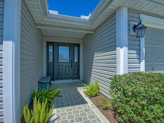 3rd image of 439 Vertigo Ln