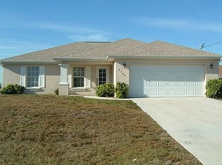 1st image of 4300 NE 9th Pl
