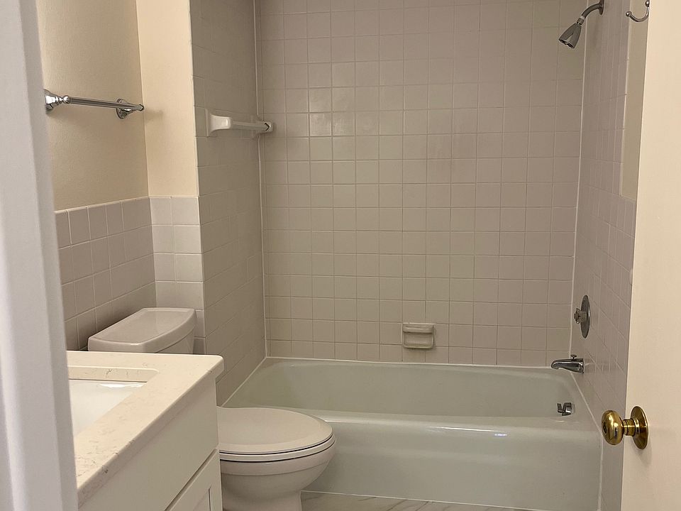 Single full bath
