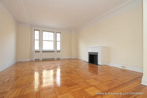 Rented by City Connections Realty | media 10