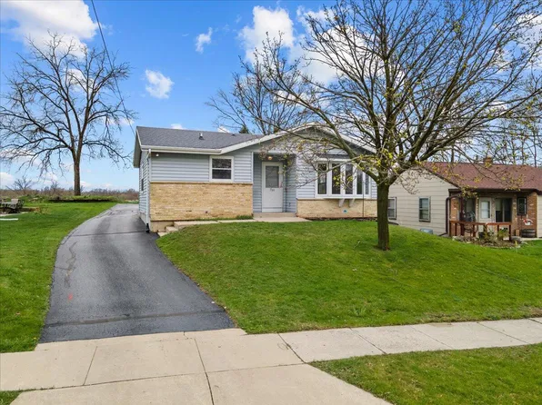 700 Jackson STREET, West Bend, WI 53090