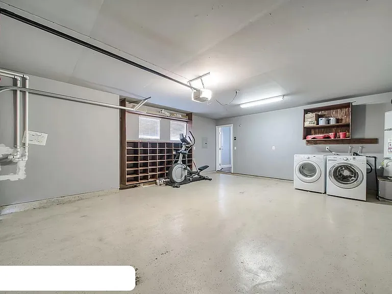 815 Chagall Rd — Photo 7
